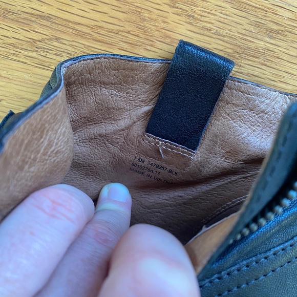 FRYE REINA GENUINE LEATHER WESTERN ZIP BOOTIES IN BLACK WOMANS SIZE 7.5 - Picture 7 of 9